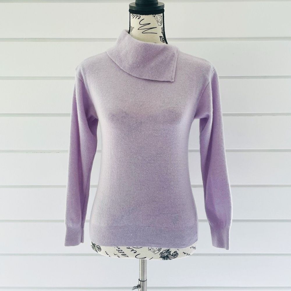 Vintage Lord And Taylor Women's Lilac Foldover Collar Cashmere Sweater XS